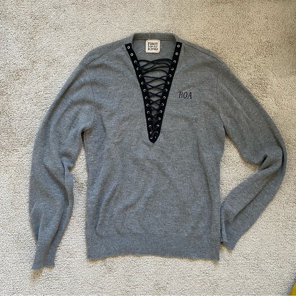 LF Furst Of A Kind Lace-up Vintage Sweater x ROA - Picture 2 of 5
